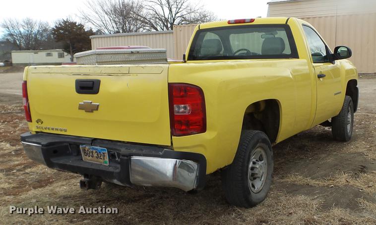 image for item DX9739 2009 Chevrolet Silverado 2500 pickup truck