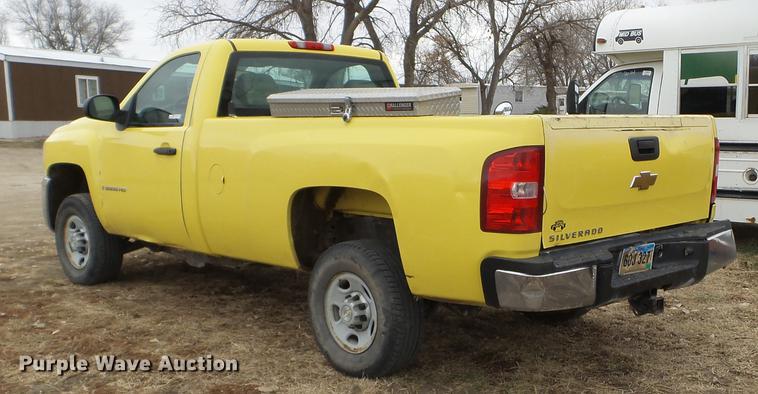 image for item DX9739 2009 Chevrolet Silverado 2500 pickup truck