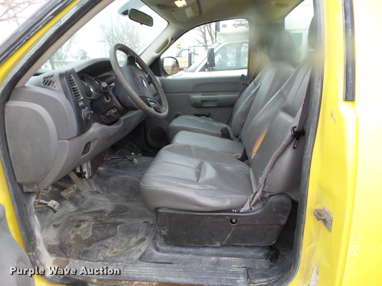 image for item DX9739 2009 Chevrolet Silverado 2500 pickup truck