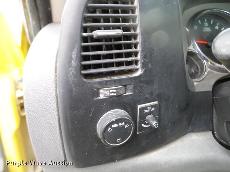 image for item DX9739 2009 Chevrolet Silverado 2500 pickup truck