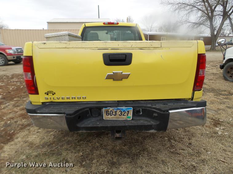 image for item DX9739 2009 Chevrolet Silverado 2500 pickup truck
