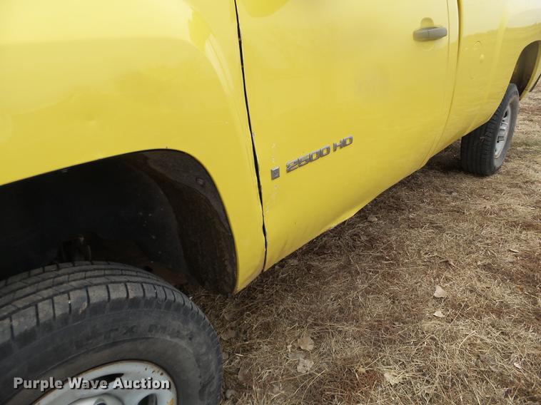 image for item DX9739 2009 Chevrolet Silverado 2500 pickup truck