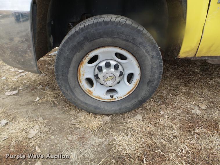 image for item DX9739 2009 Chevrolet Silverado 2500 pickup truck