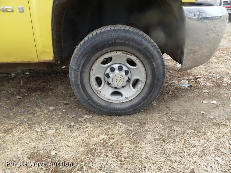 image for item DX9739 2009 Chevrolet Silverado 2500 pickup truck