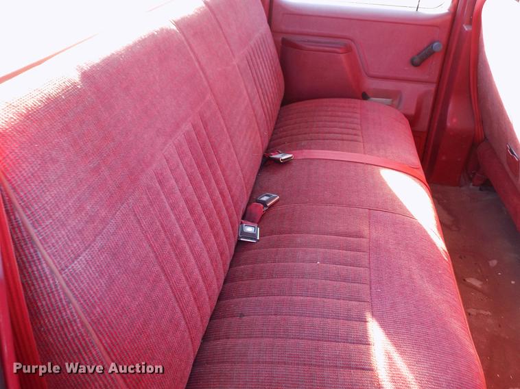 image for item DY9159 1989 Ford F350 Custom Crew Cab pickup truck