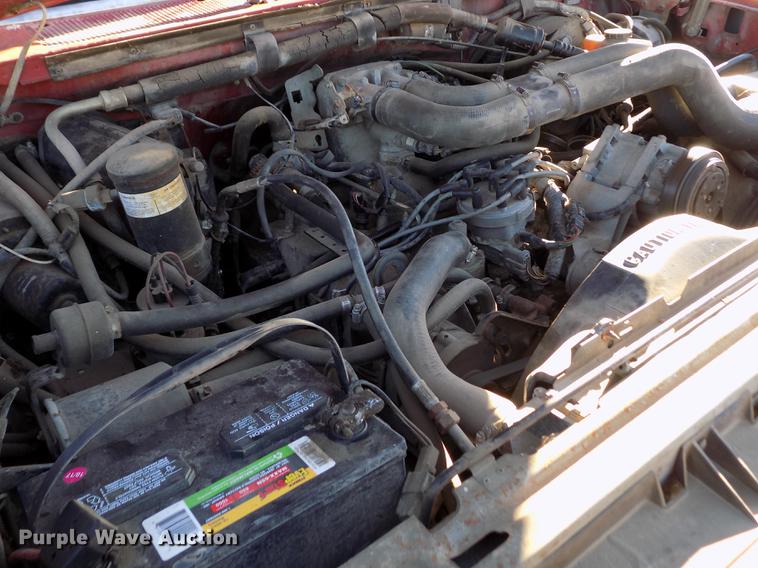 image for item DY9159 1989 Ford F350 Custom Crew Cab pickup truck