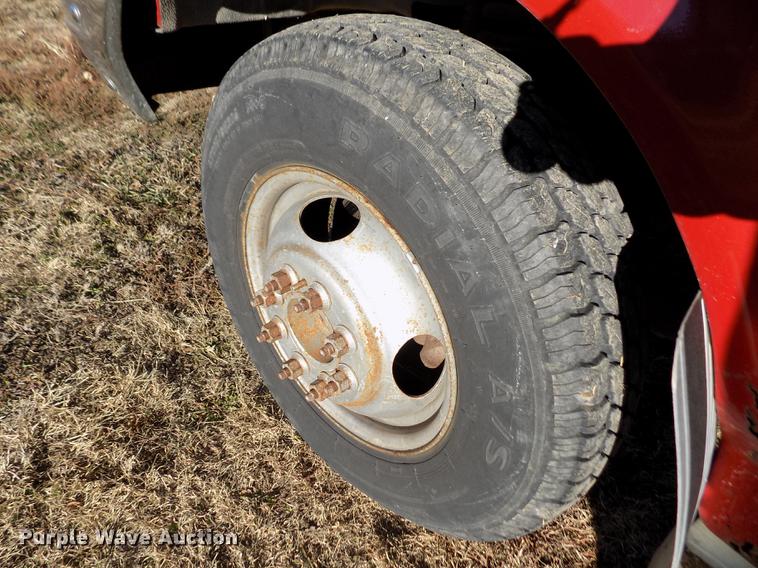 image for item DY9159 1989 Ford F350 Custom Crew Cab pickup truck