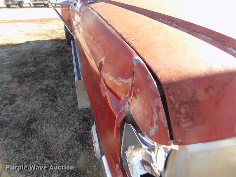 image for item DY9159 1989 Ford F350 Custom Crew Cab pickup truck