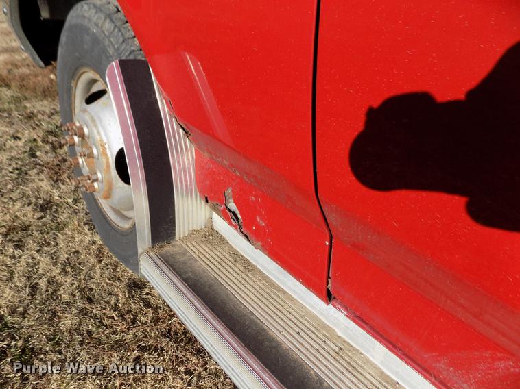 image for item DY9159 1989 Ford F350 Custom Crew Cab pickup truck