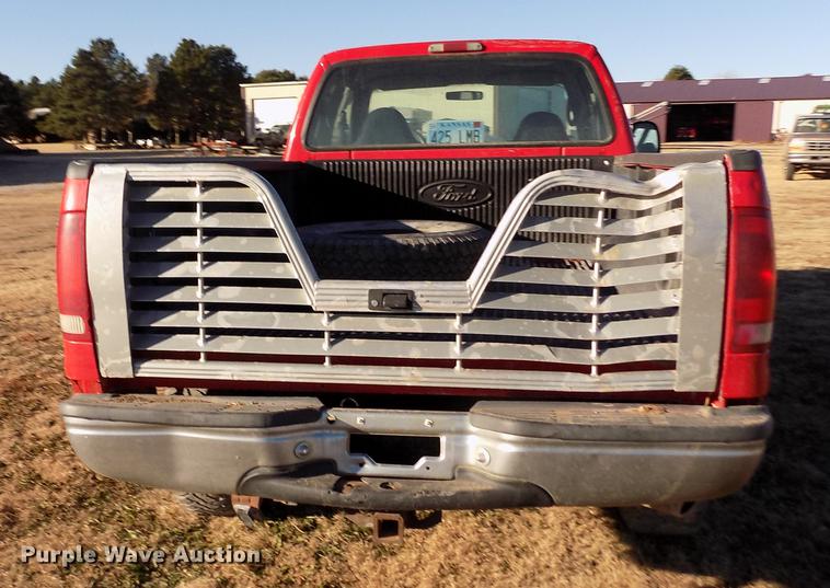 image for item DY9160 1999 Ford F350 Super Duty SuperCab pickup truck