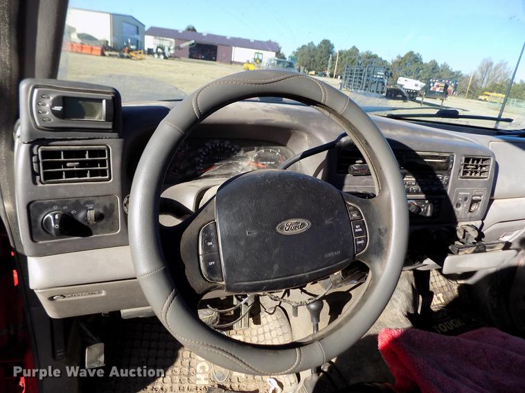 image for item DY9160 1999 Ford F350 Super Duty SuperCab pickup truck