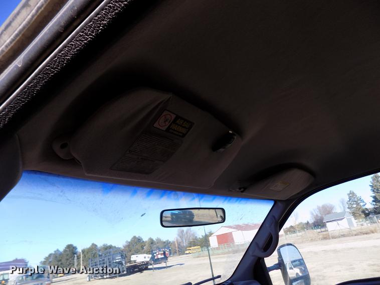 image for item DY9160 1999 Ford F350 Super Duty SuperCab pickup truck