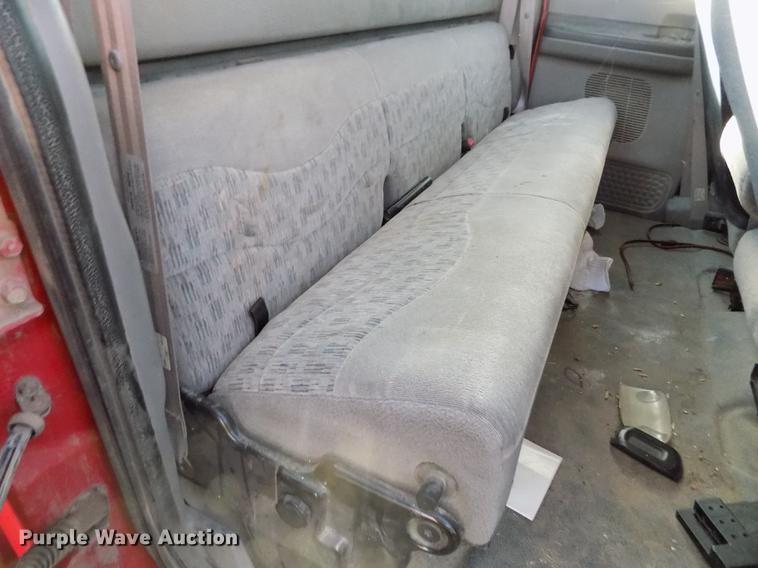 image for item DY9160 1999 Ford F350 Super Duty SuperCab pickup truck