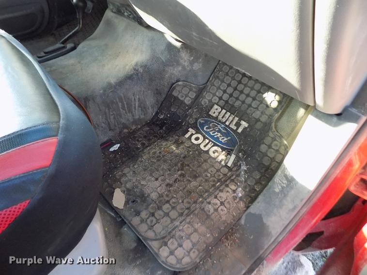 image for item DY9160 1999 Ford F350 Super Duty SuperCab pickup truck