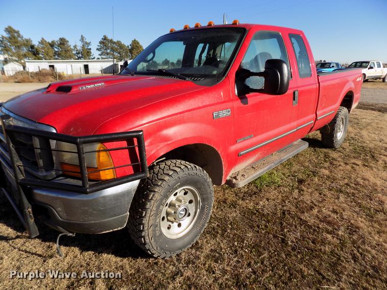 image for item DY9160 1999 Ford F350 Super Duty SuperCab pickup truck