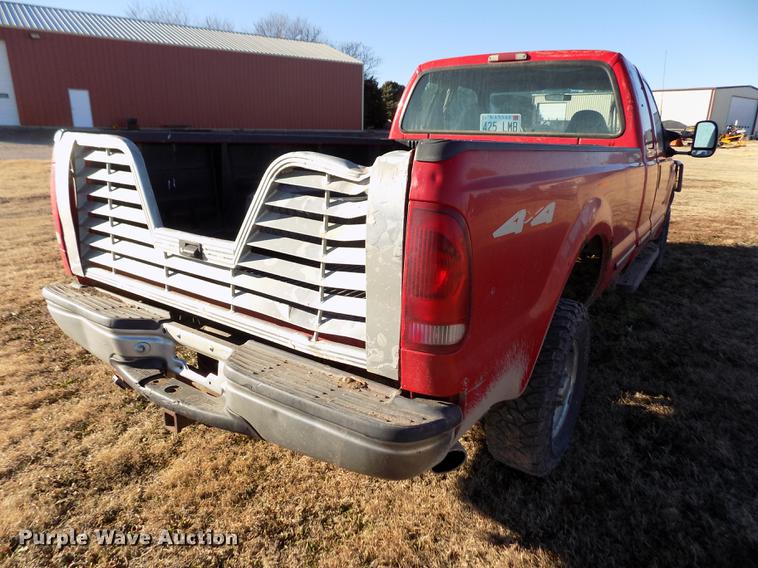 image for item DY9160 1999 Ford F350 Super Duty SuperCab pickup truck