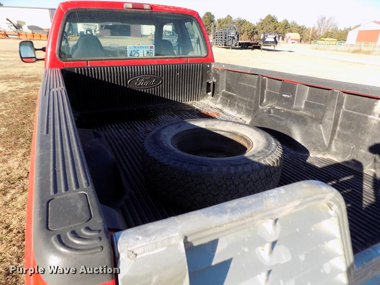 image for item DY9160 1999 Ford F350 Super Duty SuperCab pickup truck