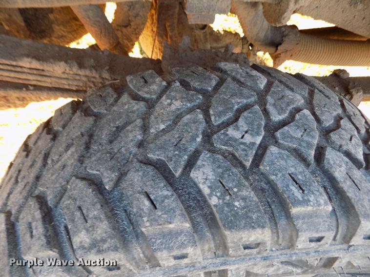 image for item DY9160 1999 Ford F350 Super Duty SuperCab pickup truck