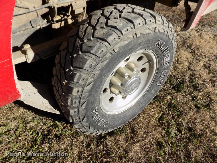 image for item DY9160 1999 Ford F350 Super Duty SuperCab pickup truck