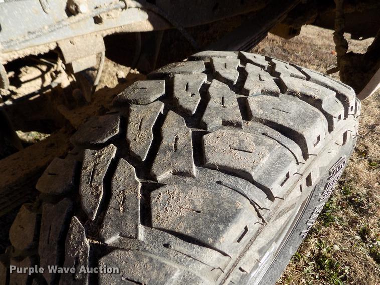 image for item DY9160 1999 Ford F350 Super Duty SuperCab pickup truck