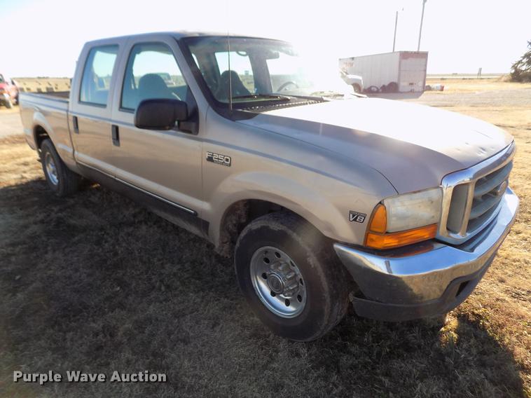 image for item DY9161 1999 Ford F250 Super Duty Crew Cab pickup truck