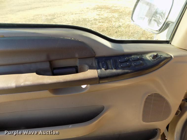 image for item DY9161 1999 Ford F250 Super Duty Crew Cab pickup truck