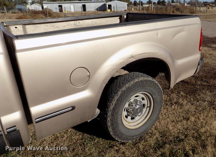 image for item DY9161 1999 Ford F250 Super Duty Crew Cab pickup truck