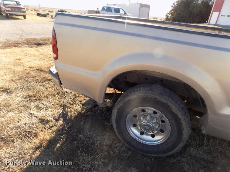 image for item DY9161 1999 Ford F250 Super Duty Crew Cab pickup truck