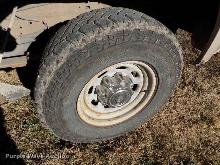 image for item DY9161 1999 Ford F250 Super Duty Crew Cab pickup truck