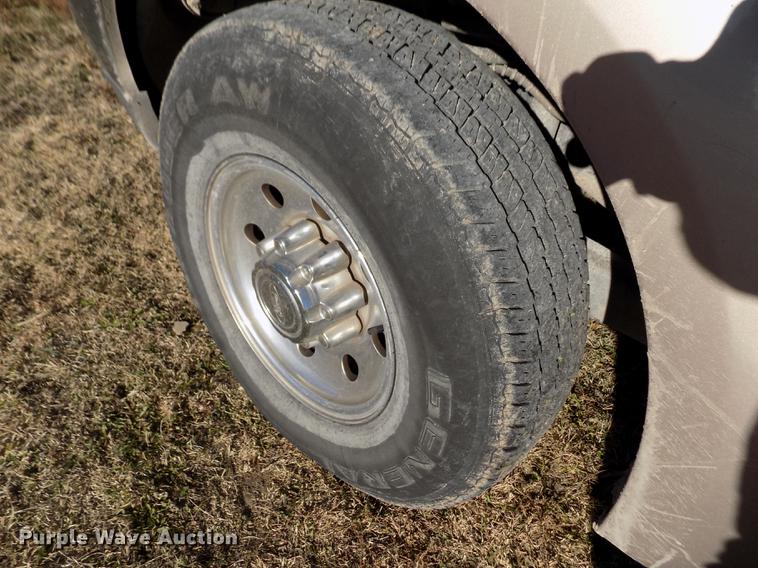 image for item DY9161 1999 Ford F250 Super Duty Crew Cab pickup truck