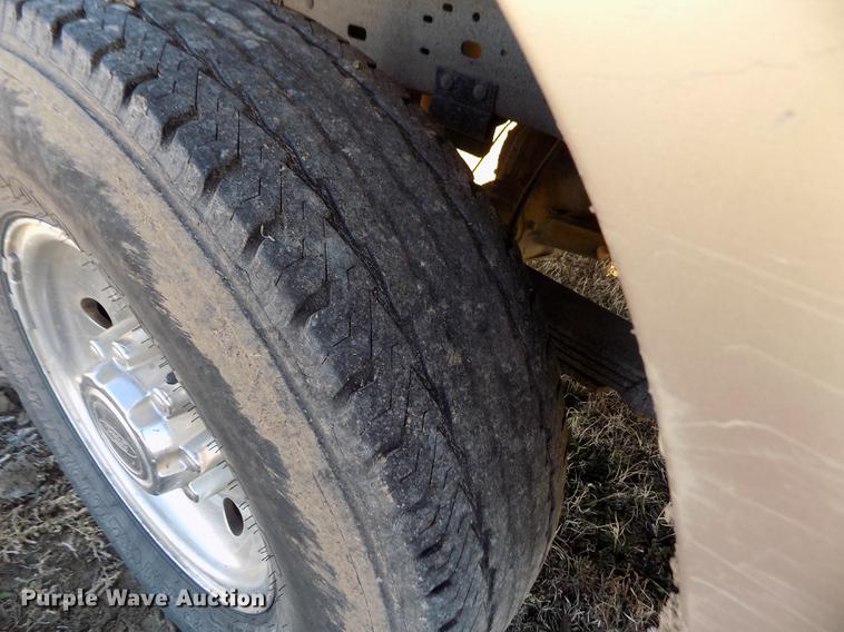 image for item DY9161 1999 Ford F250 Super Duty Crew Cab pickup truck