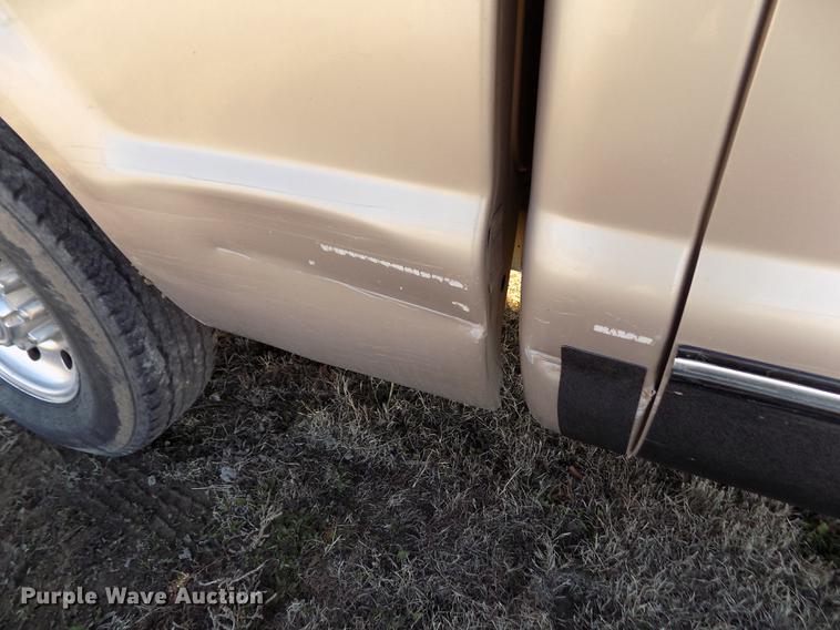 image for item DY9161 1999 Ford F250 Super Duty Crew Cab pickup truck