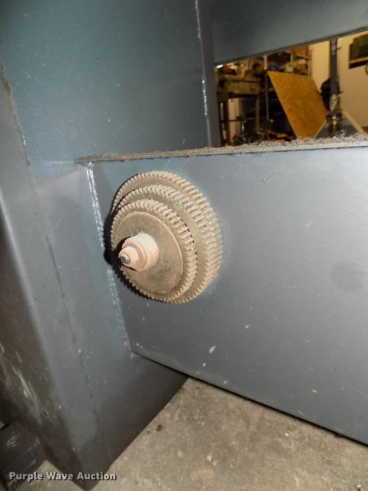 image for item DZ9602 Clausing Colchester 600 metal lathe