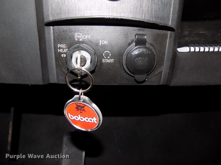 image for item DZ9609 2006 Bobcat 2300 utility vehicle