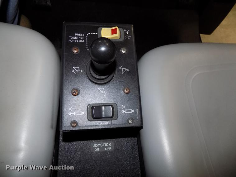 image for item DZ9609 2006 Bobcat 2300 utility vehicle