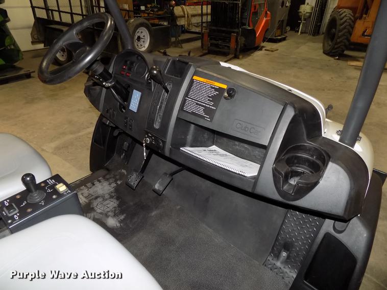 image for item DZ9609 2006 Bobcat 2300 utility vehicle