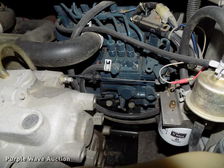 image for item DZ9609 2006 Bobcat 2300 utility vehicle