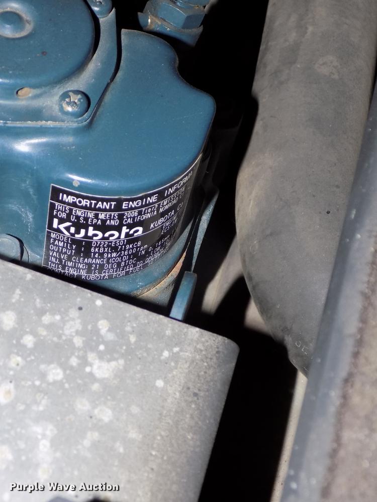 image for item DZ9609 2006 Bobcat 2300 utility vehicle