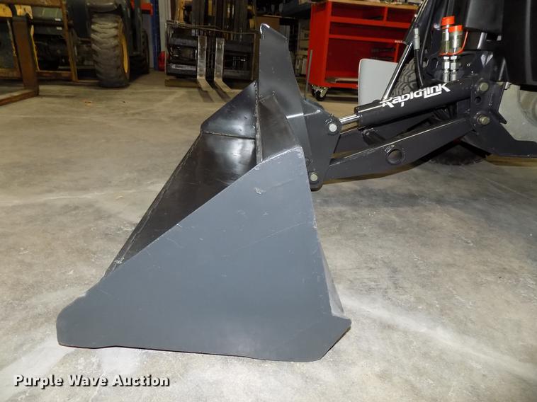 image for item DZ9609 2006 Bobcat 2300 utility vehicle