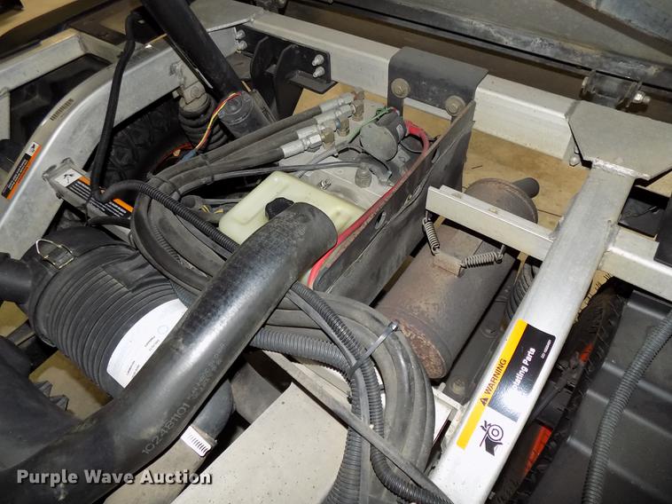 image for item DZ9609 2006 Bobcat 2300 utility vehicle