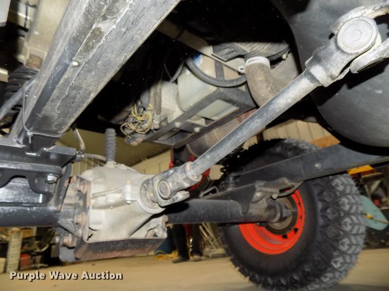 image for item DZ9609 2006 Bobcat 2300 utility vehicle