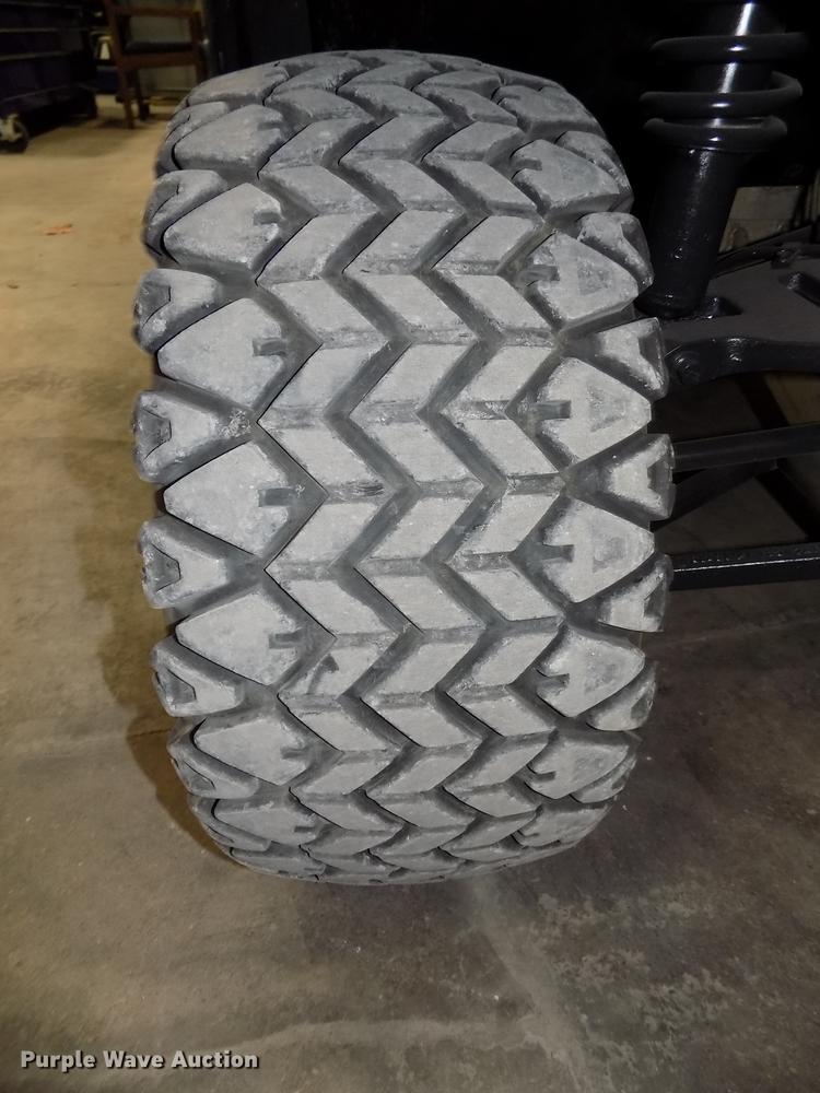 image for item DZ9609 2006 Bobcat 2300 utility vehicle