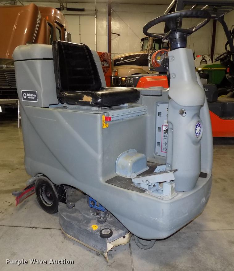 image for item DZ9620 Advance Advenger 3210D floor scrubber