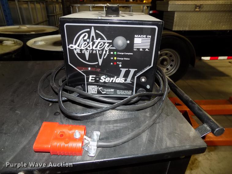 image for item DZ9620 Advance Advenger 3210D floor scrubber