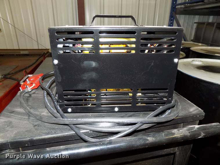 image for item DZ9620 Advance Advenger 3210D floor scrubber