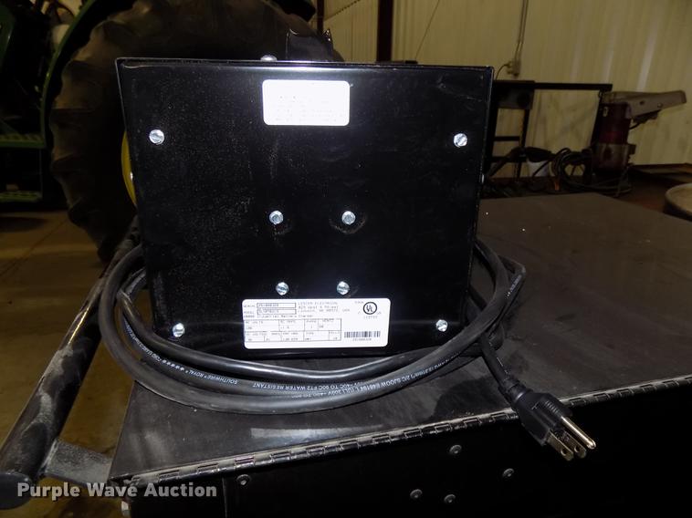 image for item DZ9620 Advance Advenger 3210D floor scrubber