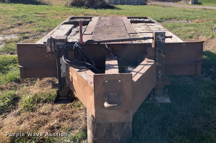 image for item EF9981 1954 equipment trailer