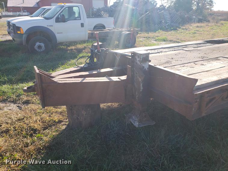 image for item EF9981 1954 equipment trailer