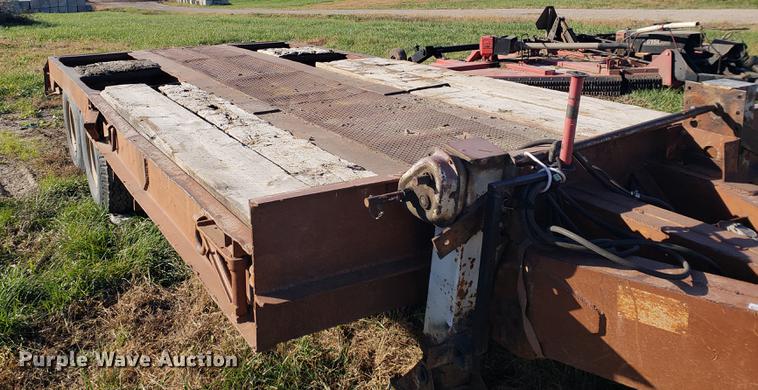 image for item EF9981 1954 equipment trailer