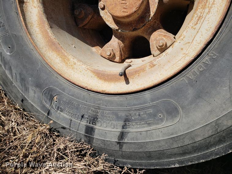 image for item EF9981 1954 equipment trailer